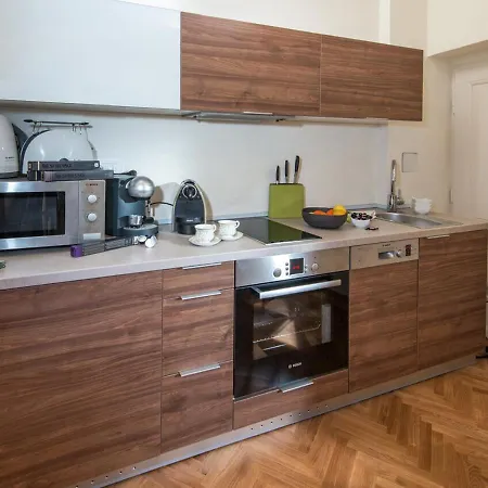 Two Bedroom Nusic * بلغراد