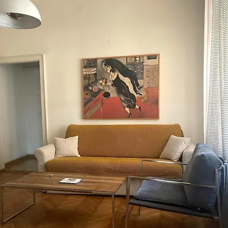 Two Bedroom Nusic بلغراد